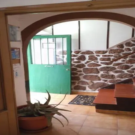 Vendégház Casa De Huespedes La Pena 2*
