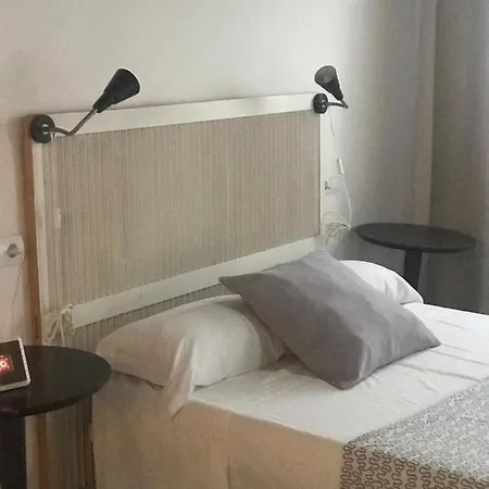 佩纳旅馆 伊维萨镇